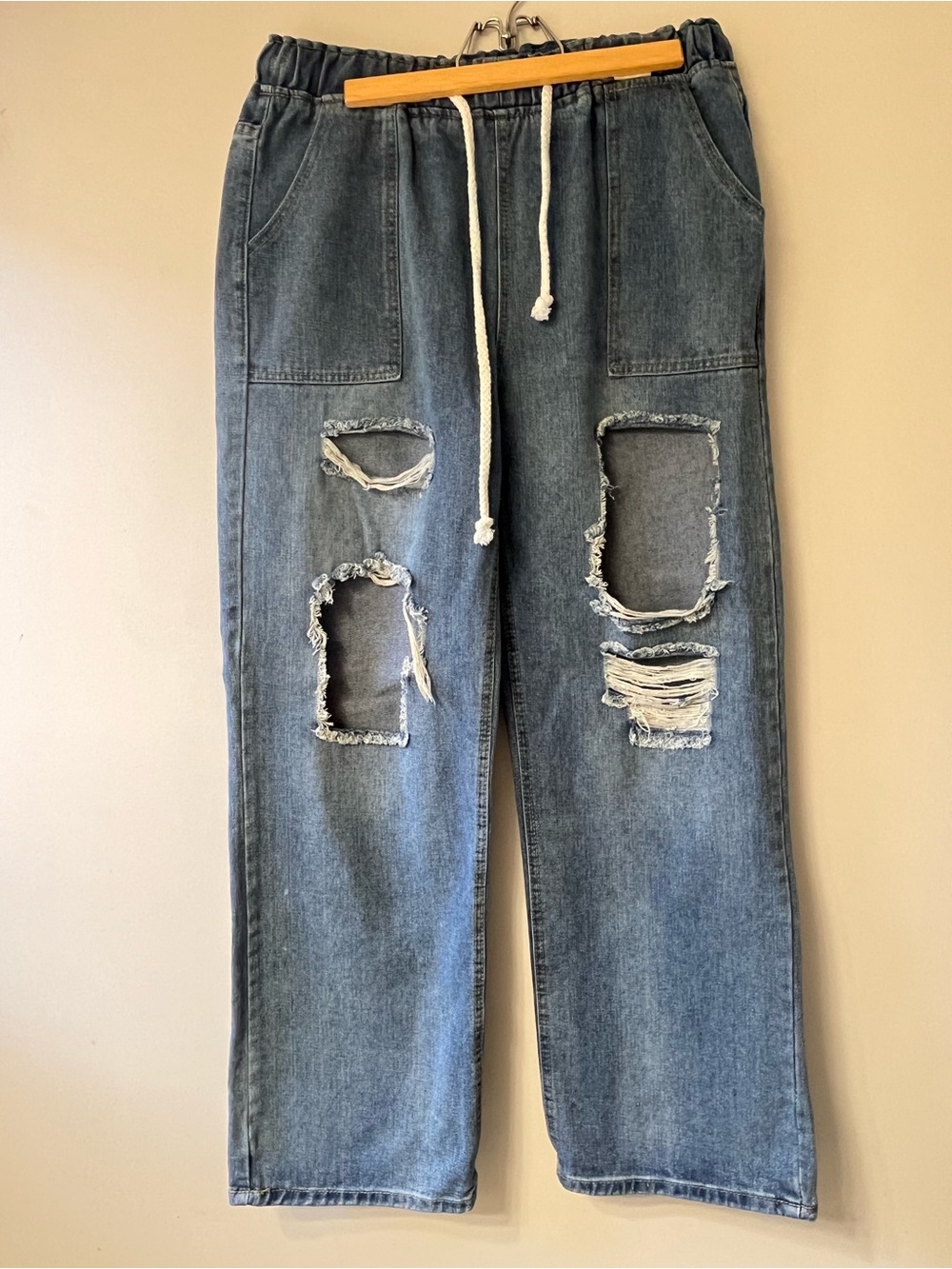 Women’s Distressed Straight Leg Jeans